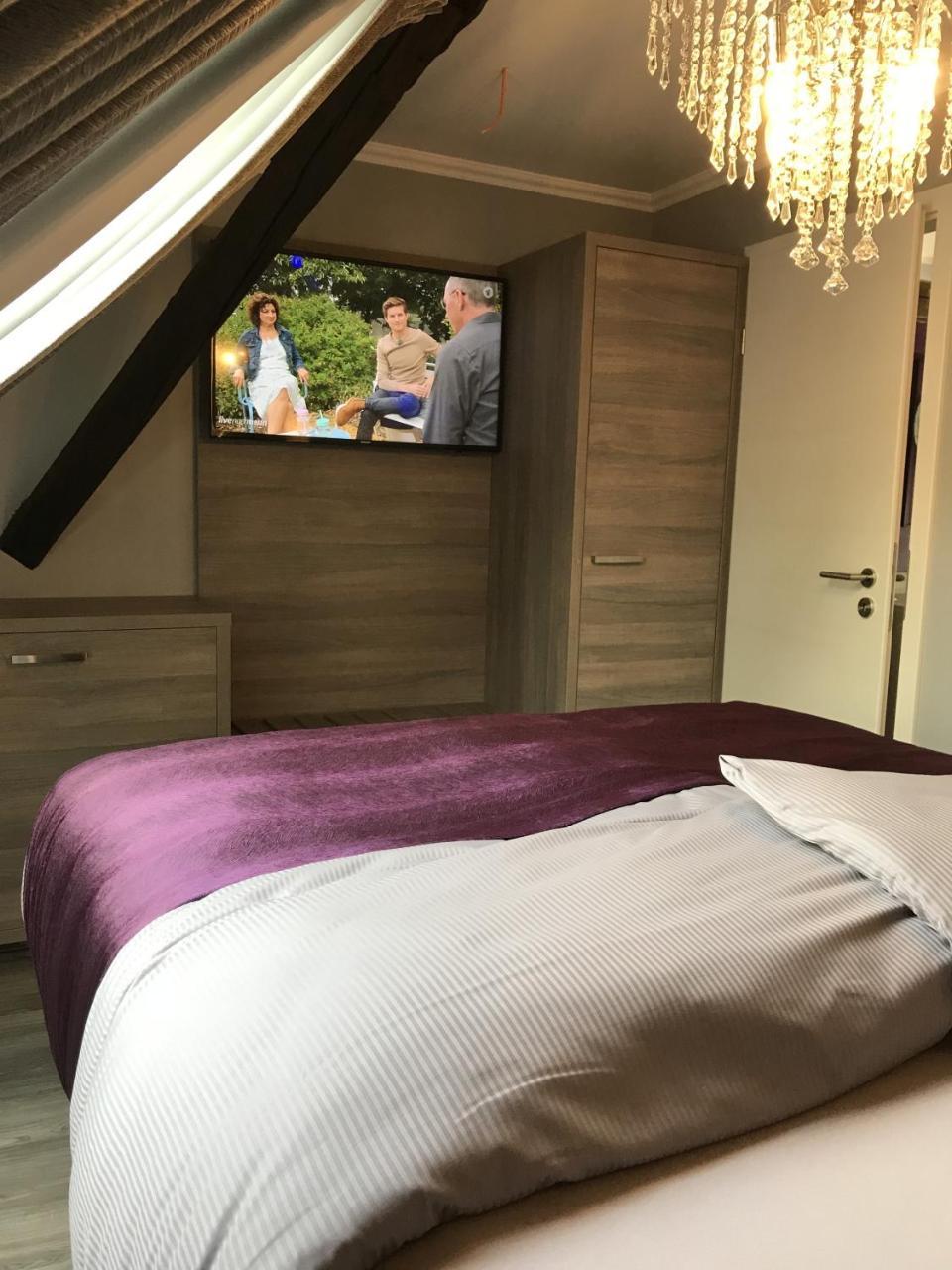Apartmenthaus Burgenheimat In Rhens Bei Koblenz Екстер'єр фото