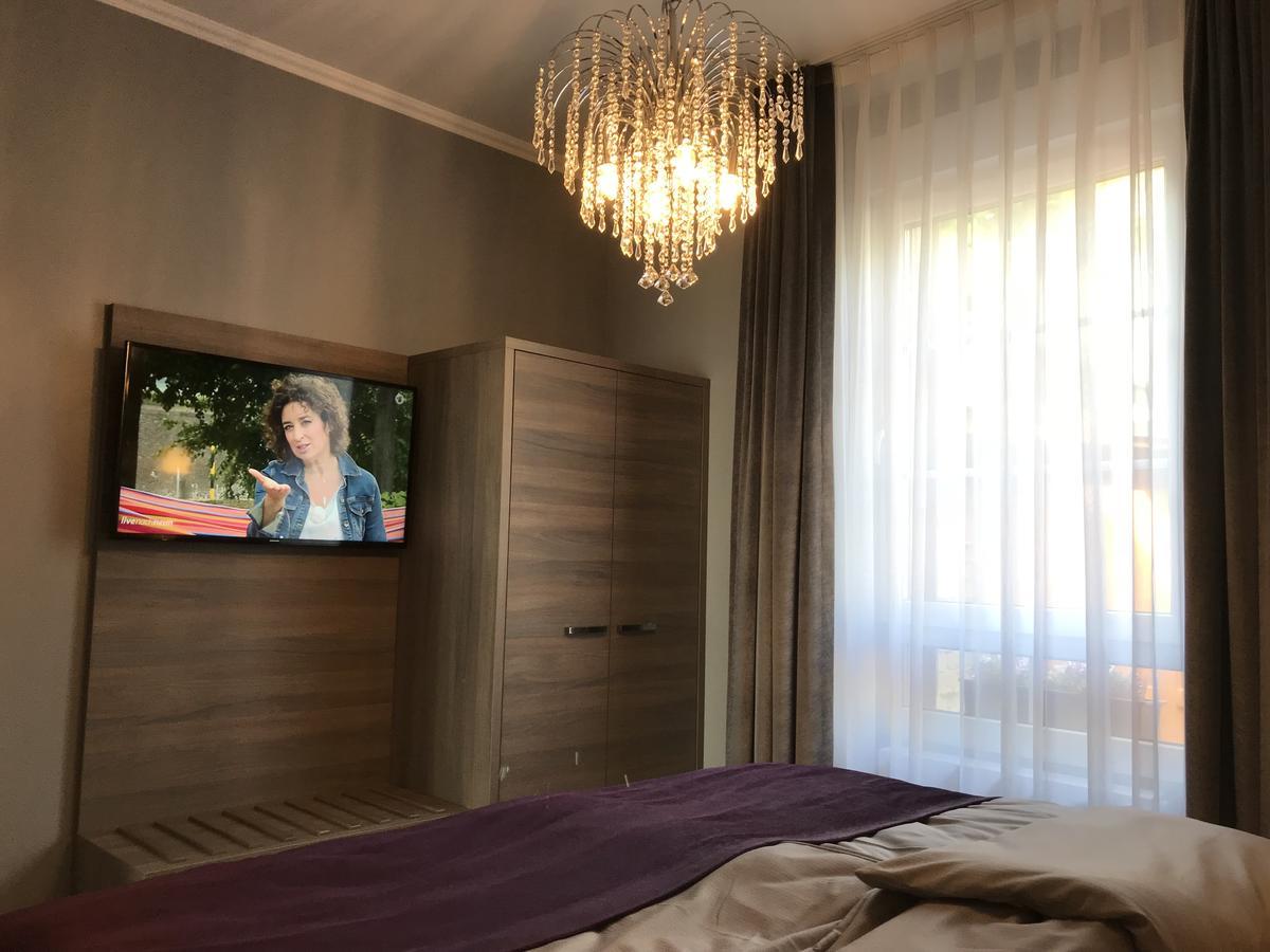 Apartmenthaus Burgenheimat In Rhens Bei Koblenz Екстер'єр фото